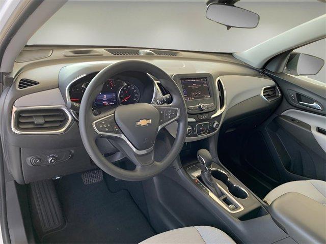 Photo of 2023 Summit White Chevrolet Equinox