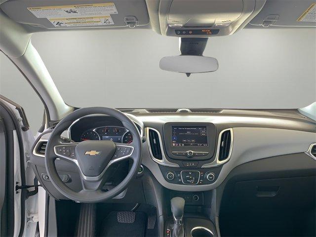 Photo of 2023 Summit White Chevrolet Equinox
