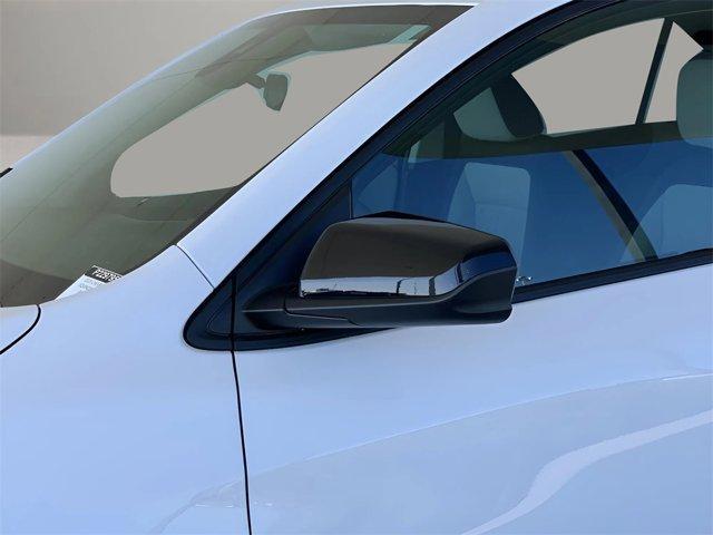 Photo of 2023 Summit White Chevrolet Equinox