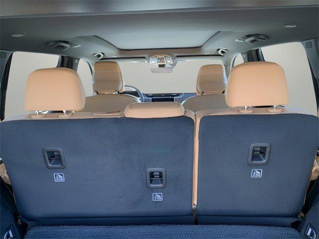 Photo of 2025 Metallic Jeep Grand Cherokee