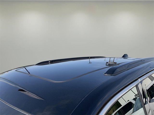 Photo of 2025 Metallic Jeep Grand Cherokee