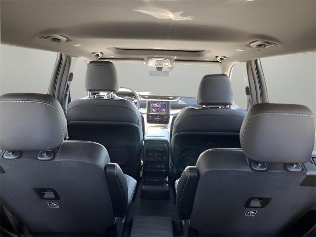 Photo of 2025 Silver Zynith Jeep Grand Cherokee L