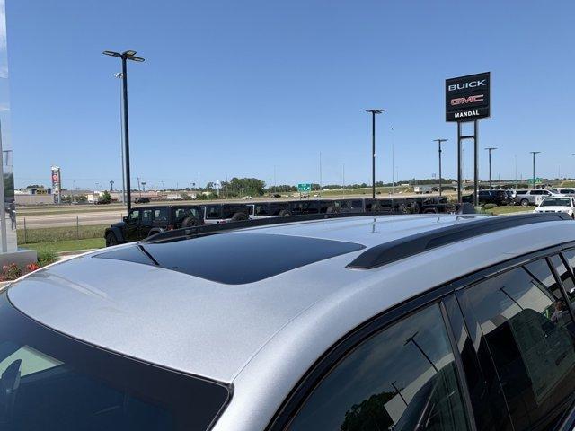 Photo of 2025 Silver Zynith Jeep Grand Cherokee L