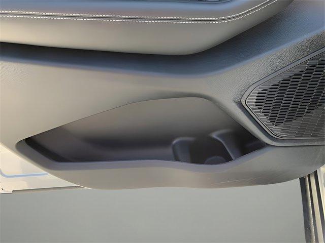 Photo of 2025 Silver Zynith Jeep Grand Cherokee L