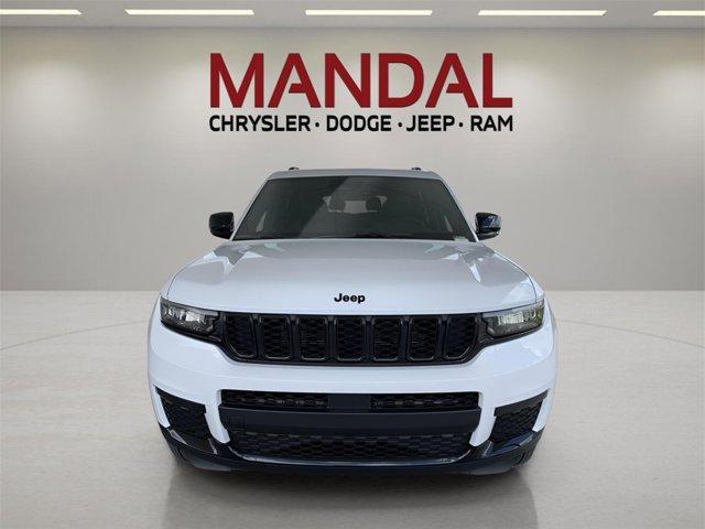 Photo of 2025 Bright White Clearcoat Jeep Grand Cherokee L