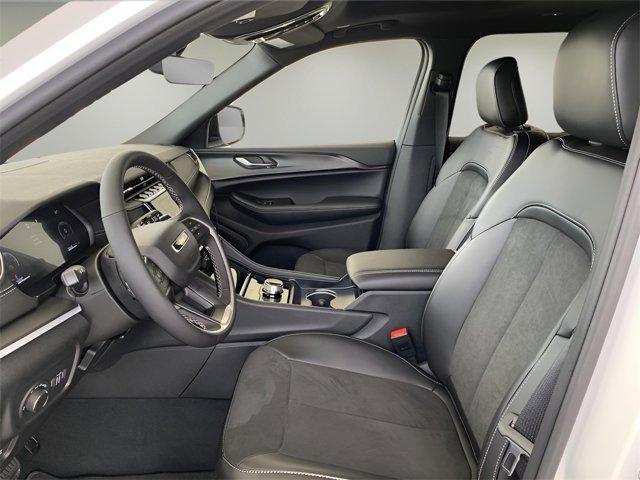 Photo of 2025 Bright White Clearcoat Jeep Grand Cherokee L