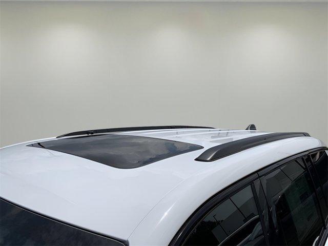Photo of 2025 Bright White Clearcoat Jeep Grand Cherokee L