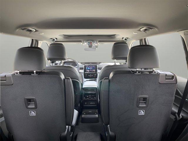Photo of 2025 Bright White Clearcoat Jeep Grand Cherokee L