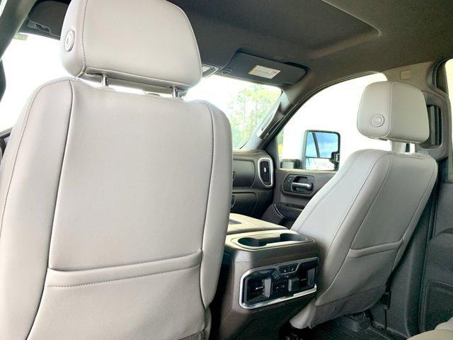 Photo of 2020 Oxford Brown Metallic Chevrolet Silverado 2500