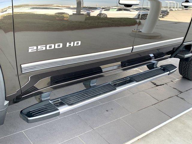 Photo of 2020 Oxford Brown Metallic Chevrolet Silverado 2500