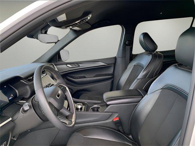 Photo of 2023 Bright White Clearcoat Jeep Grand Cherokee L
