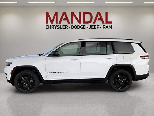 Photo of 2023 Bright White Clearcoat Jeep Grand Cherokee L
