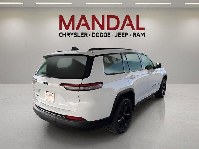 Photo of 2023 Bright White Clearcoat Jeep Grand Cherokee L