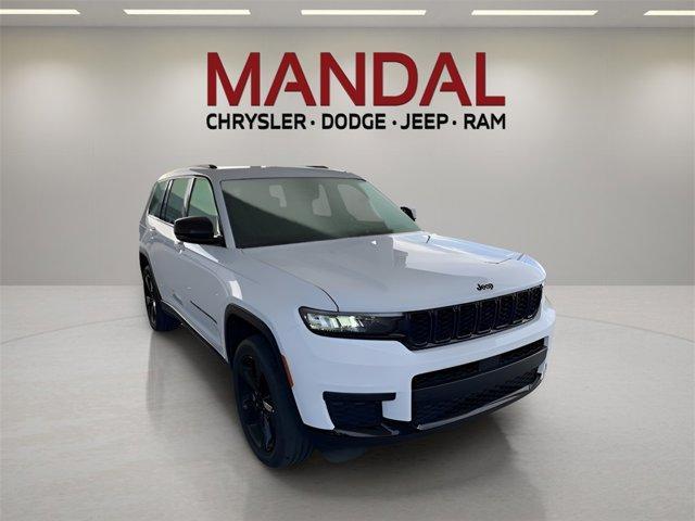 Photo of 2023 Bright White Clearcoat Jeep Grand Cherokee L