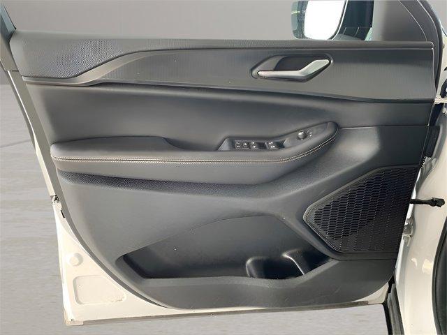 Photo of 2023 Bright White Clearcoat Jeep Grand Cherokee L