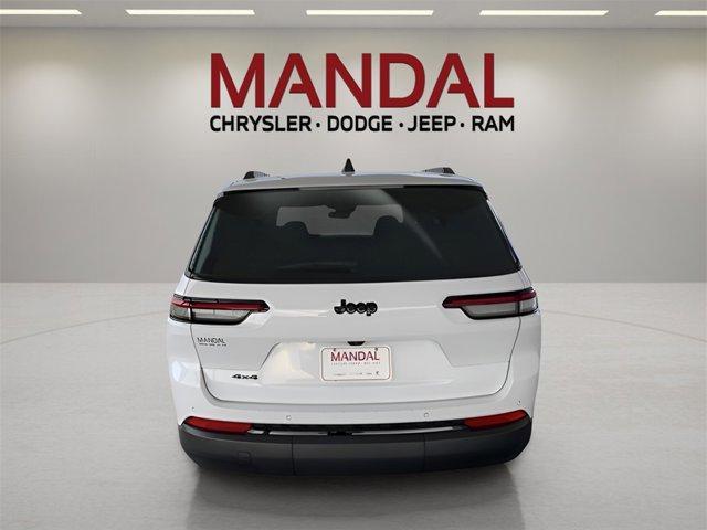 Photo of 2023 Bright White Clearcoat Jeep Grand Cherokee L