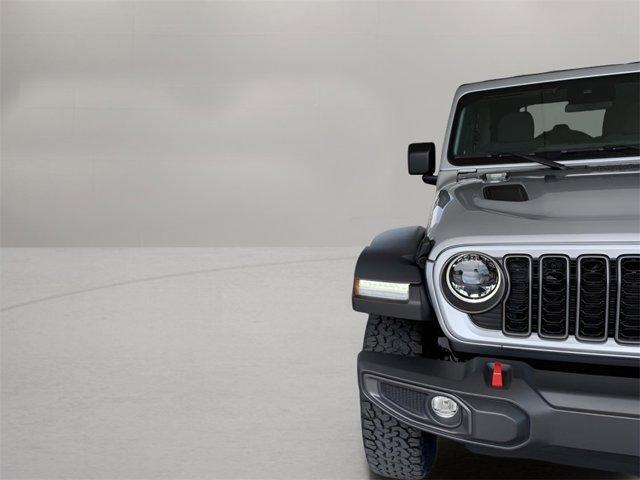 Photo of 2024 Silver Zynith Clearcoat Jeep Wrangler