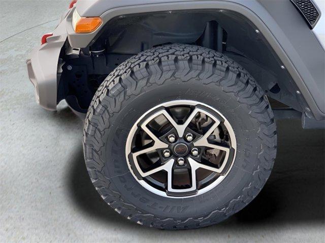 Photo of 2024 Silver Zynith Clearcoat Jeep Wrangler