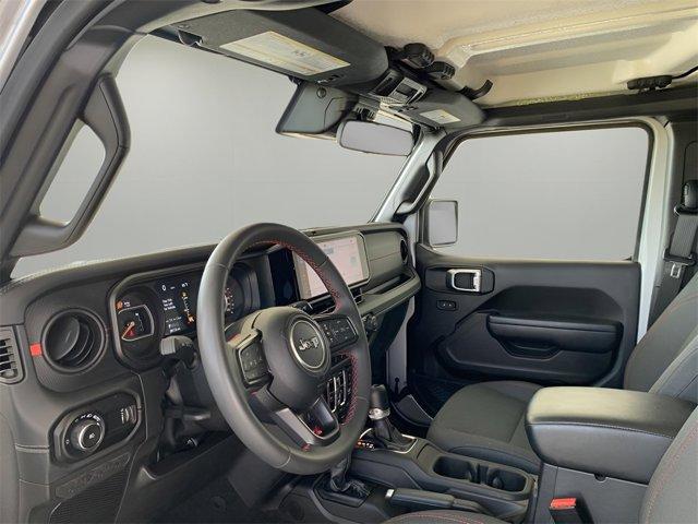 Photo of 2024 Silver Zynith Clearcoat Jeep Wrangler