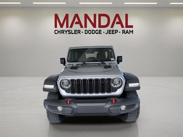 Photo of 2024 Silver Zynith Clearcoat Jeep Wrangler