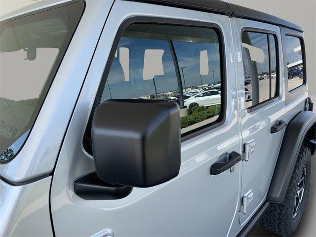 Photo of 2024 Silver Zynith Clearcoat Jeep Wrangler