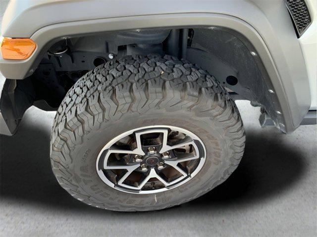 Photo of 2024 Silver Zynith Clearcoat Jeep Wrangler