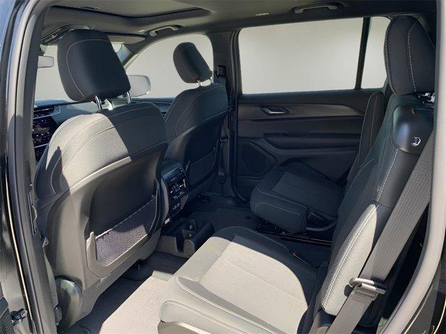 Photo of 2025 Diamond Black Jeep Grand Cherokee L