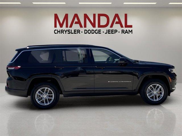 Photo of 2025 Diamond Black Jeep Grand Cherokee L