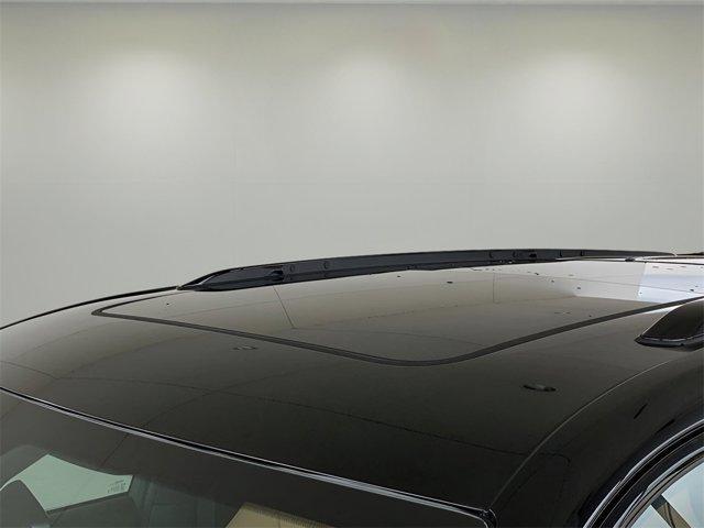 Photo of 2025 Bright White Clearcoat Jeep Grand Cherokee L