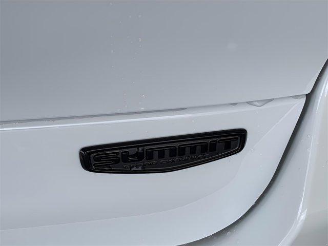 Photo of 2025 Bright White Clearcoat Jeep Grand Cherokee L