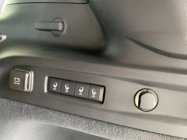 Photo of 2025 Bright White Clearcoat Jeep Grand Cherokee L