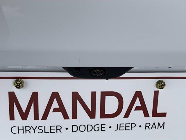 Photo of 2025 Bright White Clearcoat Jeep Grand Cherokee L