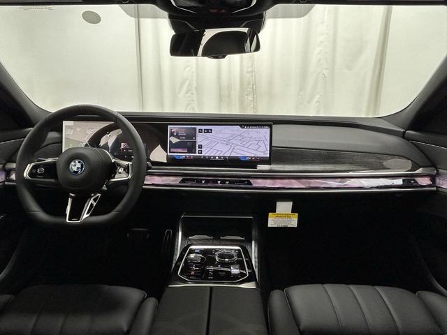 Photo of 2025 Black Sapphire Metallic BMW i7