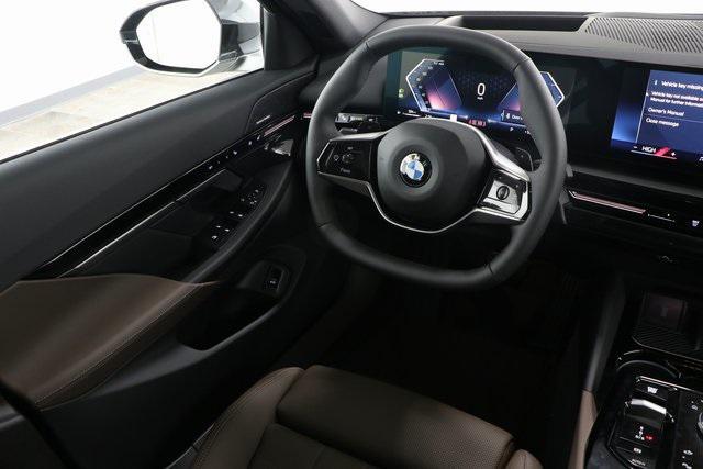 Photo of 2025 Dark Graphite Metallic BMW 530