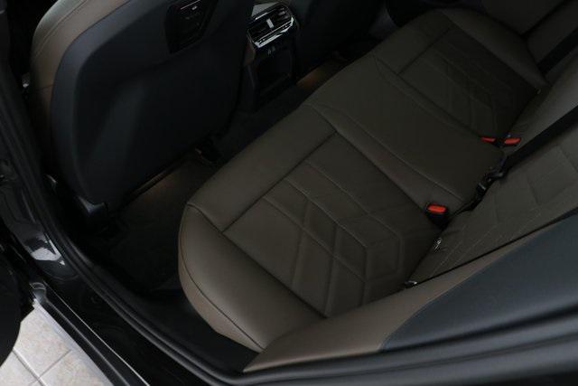 Photo of 2025 Dark Graphite Metallic BMW 530
