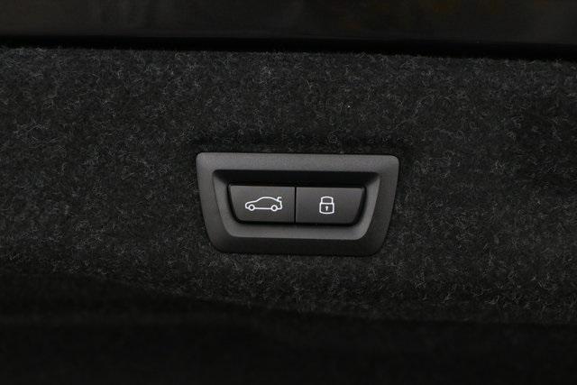 Photo of 2025 Dark Graphite Metallic BMW 530