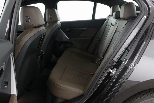 Photo of 2025 Dark Graphite Metallic BMW 530