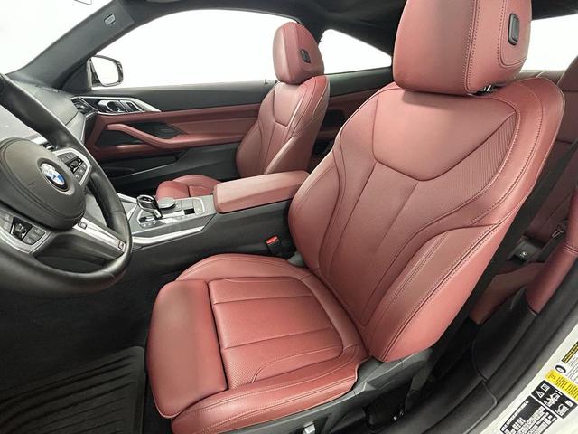 Photo of 2023 Alpine White BMW M440