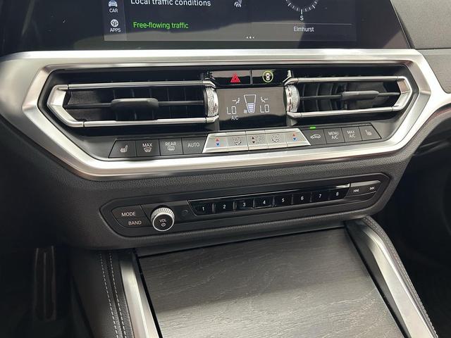 Photo of 2023 Alpine White BMW M440