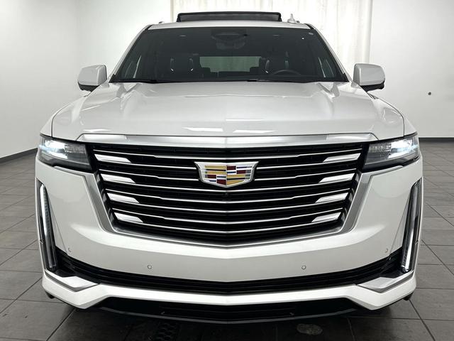 Photo of 2023 Crystal White Tricoat Cadillac Escalade