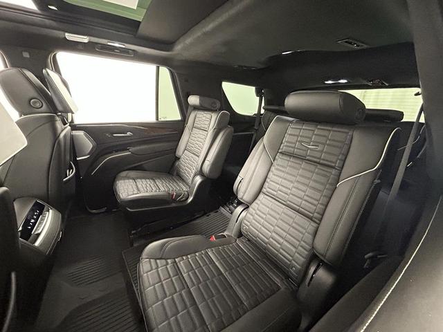 Photo of 2023 Crystal White Tricoat Cadillac Escalade
