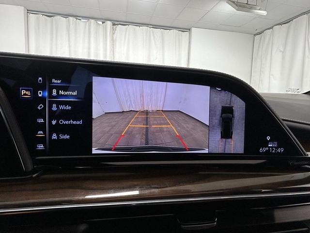 Photo of 2023 Crystal White Tricoat Cadillac Escalade