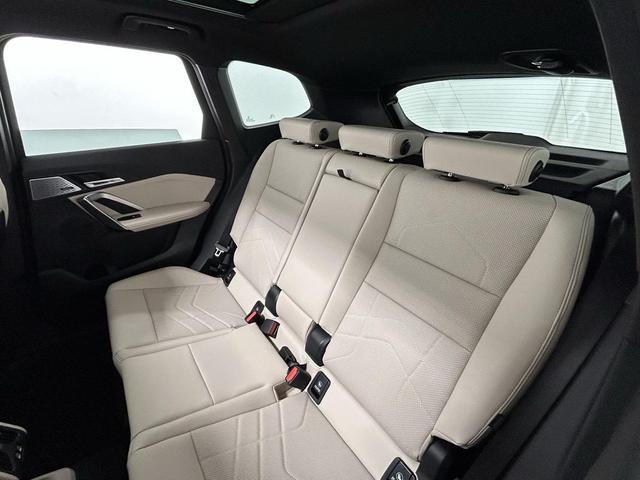 Photo of 2025 Black Sapphire Metallic BMW X1