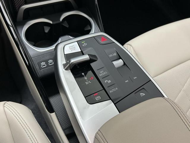 Photo of 2025 Black Sapphire Metallic BMW X1