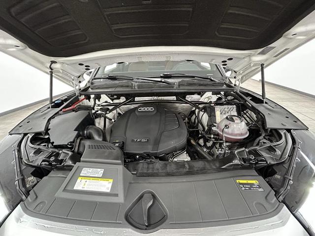 Photo of 2019 Ibis White Audi Q5