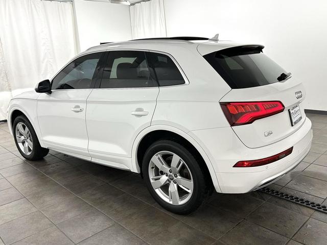 Photo of 2019 Ibis White Audi Q5