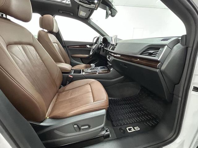 Photo of 2019 Ibis White Audi Q5