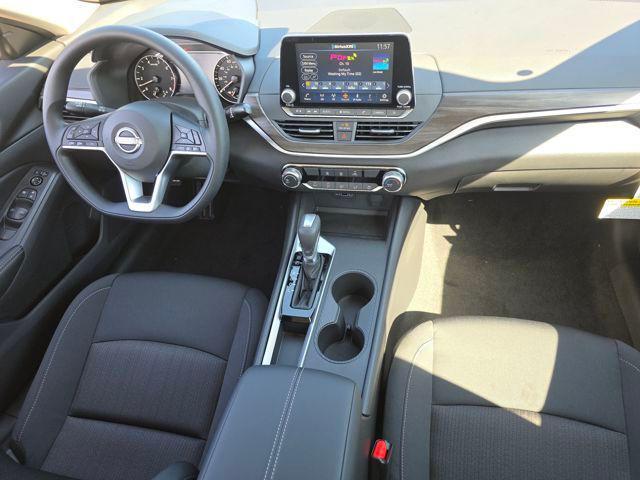 Photo of 2025 Super Black Nissan Altima