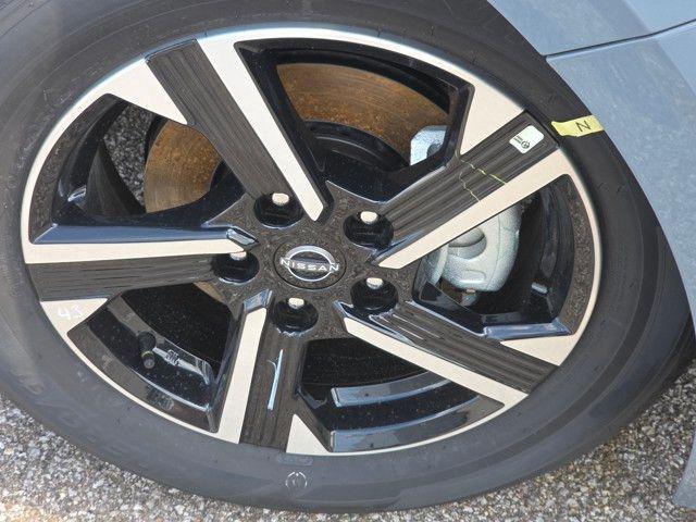 Photo of 2025 Atlantic Gray Metallic Nissan Sentra