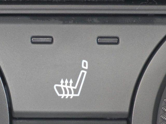 Photo of 2025 Gun Metallic Nissan Kicks